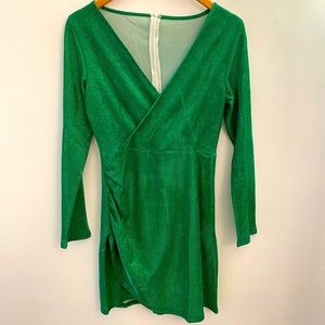 New long sleeve green dress
